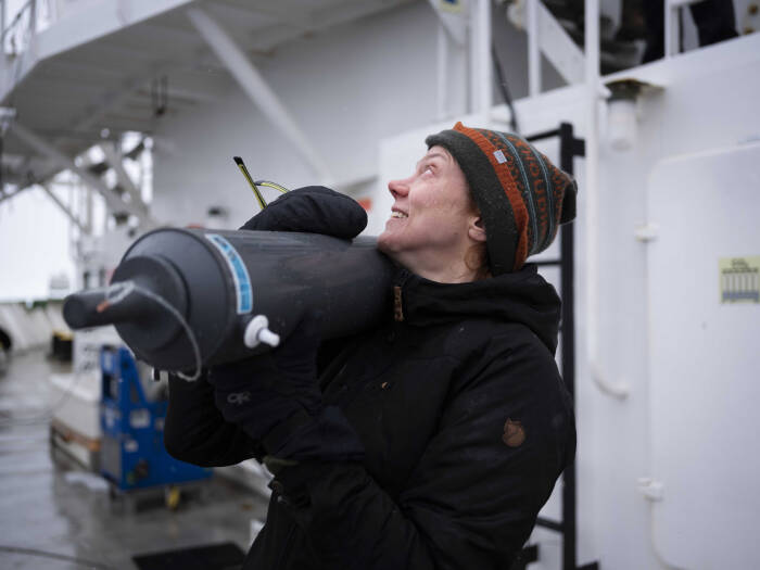 Abbie Trayler-Smith  Activist and Logistician Sini Saarela helps to bring in the Niskin after deep sea water sampling in the Errera Channel.
Greenpeace is back in the Antarctic on the last stage of the Pole to Pole Expedition. We have teamed up with a group of scientists to investigate and document the impacts the climate crisis is already having in this area.